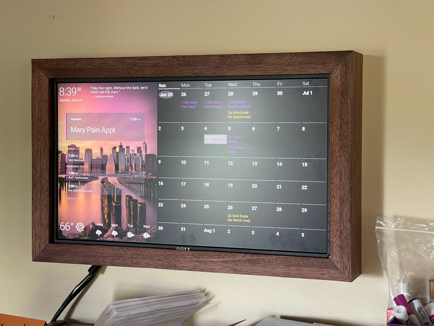 Digital Planner in Wooden Frame